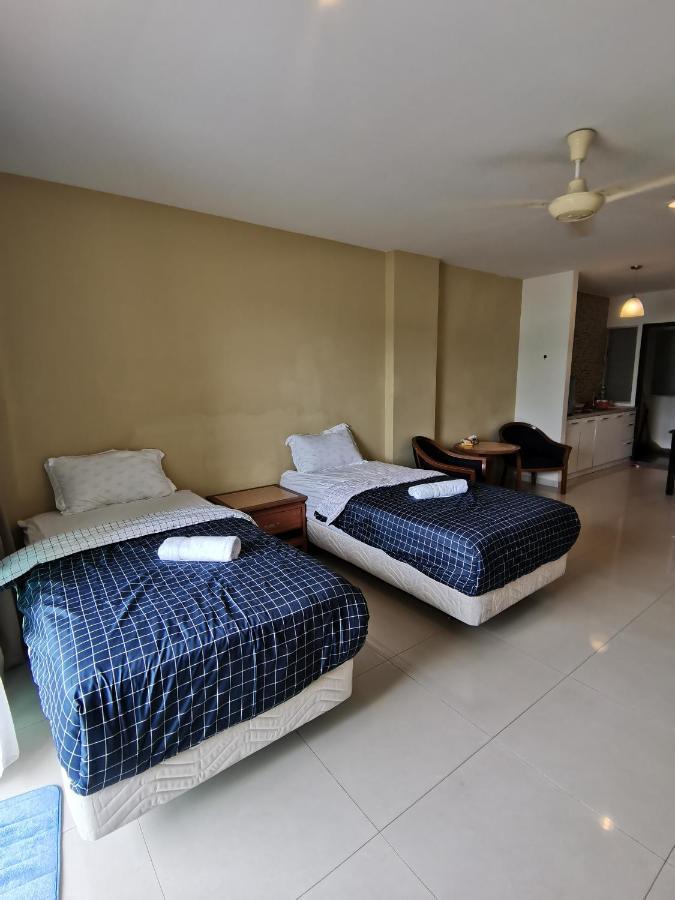 Spacious & Homey Apartment At Marina Island By Jomy Homestay Lumut Exterior foto